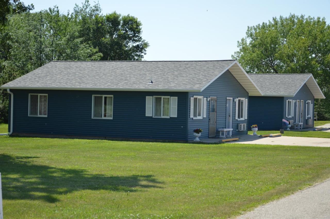 Americas Best Value Inn Suburban Emmetsburg Bagian luar foto