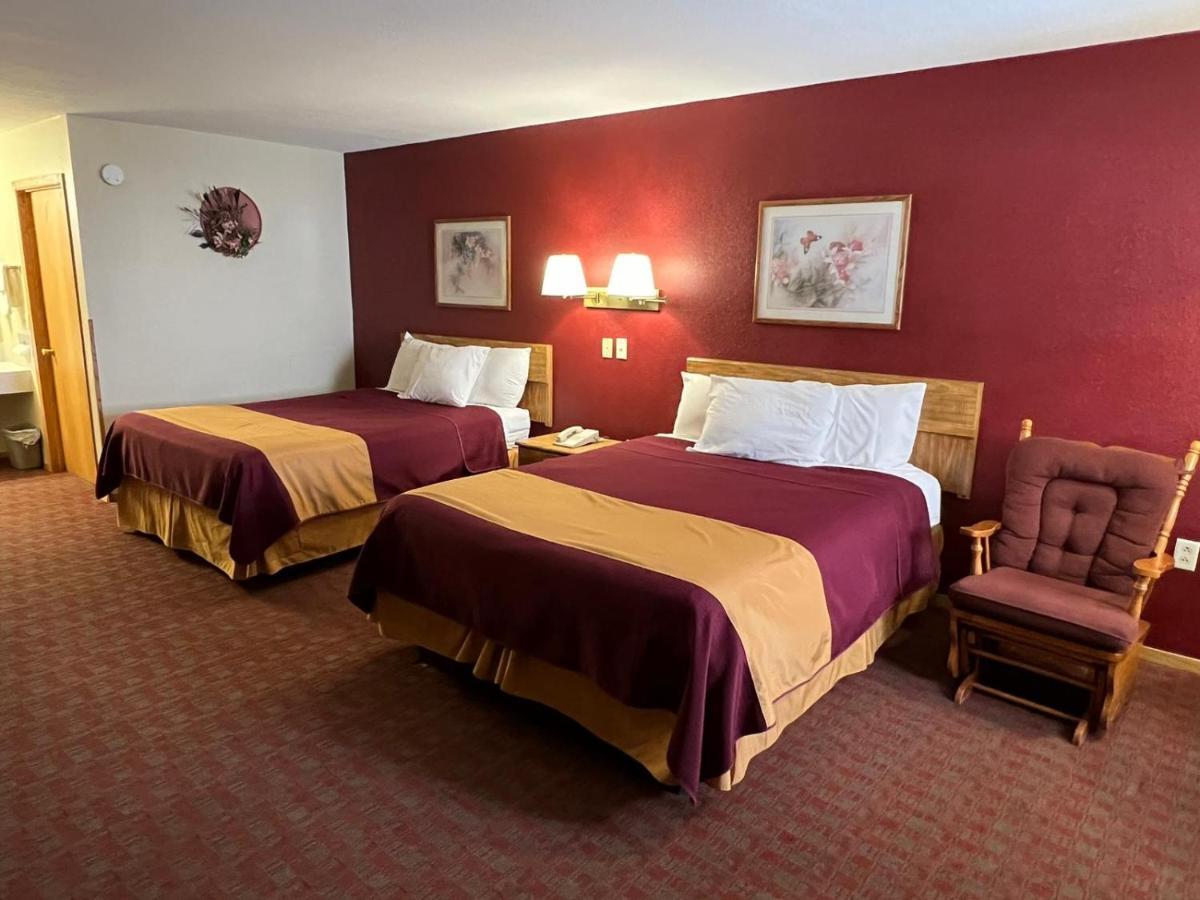 Americas Best Value Inn Suburban Emmetsburg Bagian luar foto