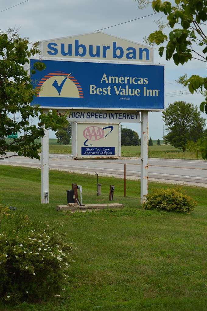 Americas Best Value Inn Suburban Emmetsburg Bagian luar foto