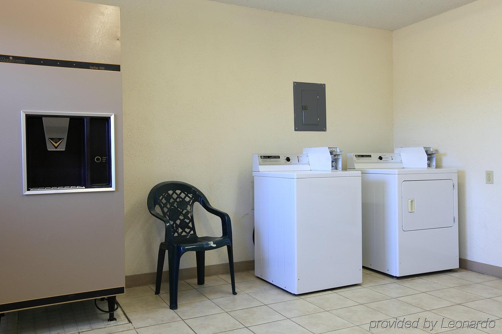Americas Best Value Inn Suburban Emmetsburg Fasilitas foto
